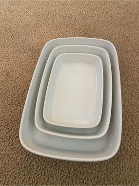 Bauhaus nesting casserole dishes (set of 3)